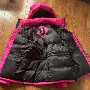Canada Goose womens Puffer Jacket